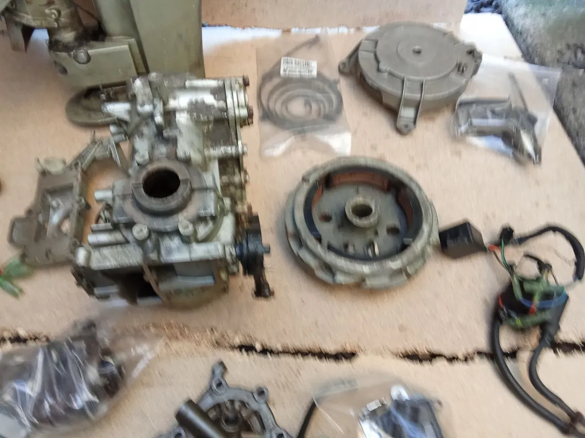 2-stroke Susuki-9,9-Johnson9,9 -PARTS - Image 2