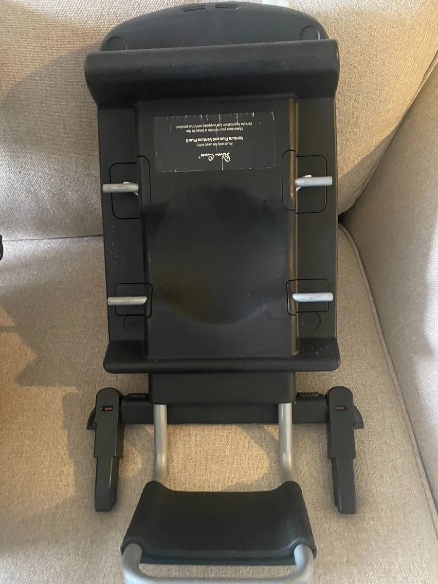 Baby car seat-silver cross - Image 3