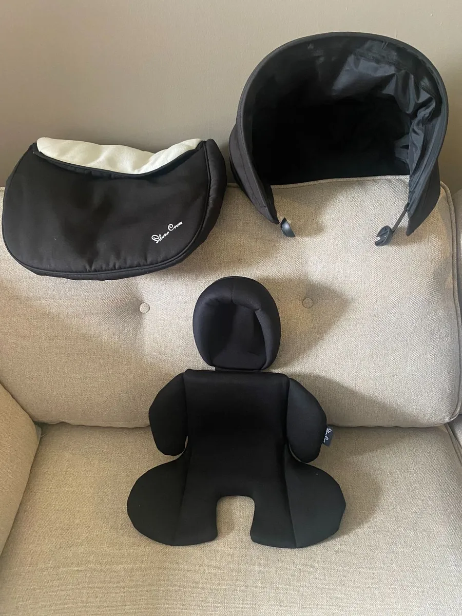 Baby car seat-silver cross - Image 2