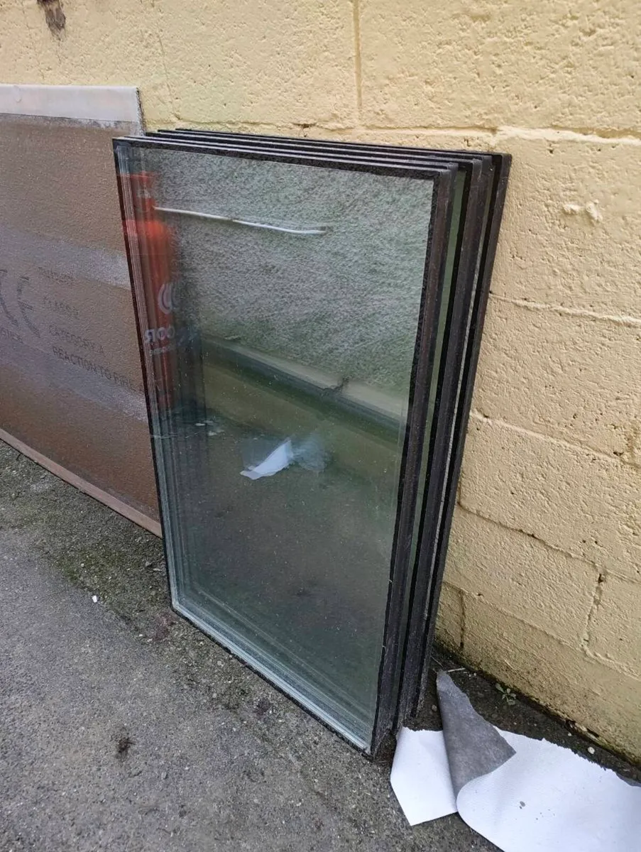 Glass double 660mm x 1120mm , 5pcs - Image 1