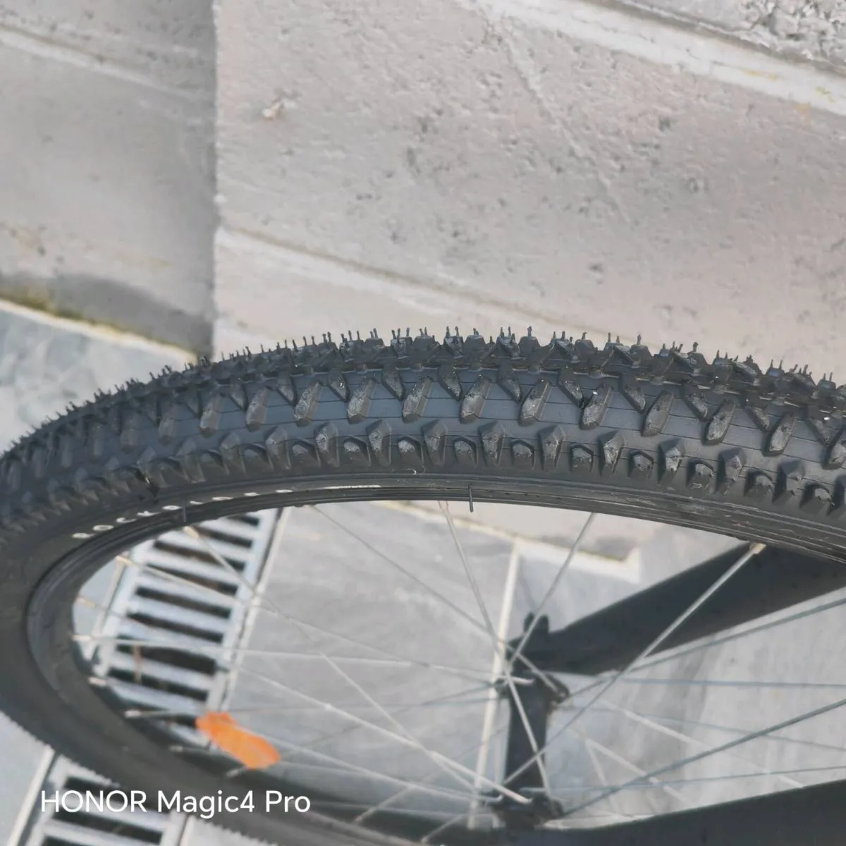 20 inch kids mountain Bike - Image 3