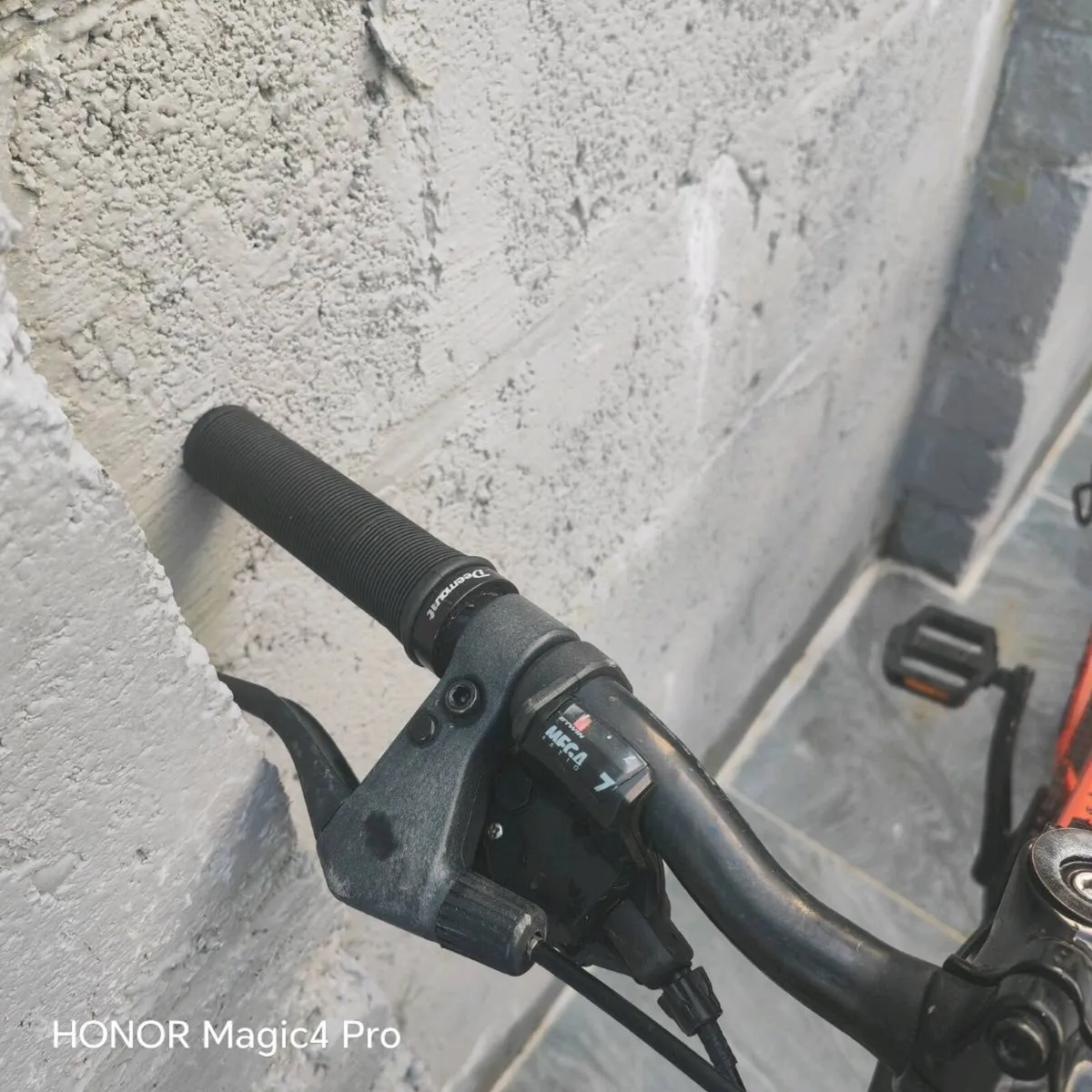 20 inch kids mountain Bike - Image 4