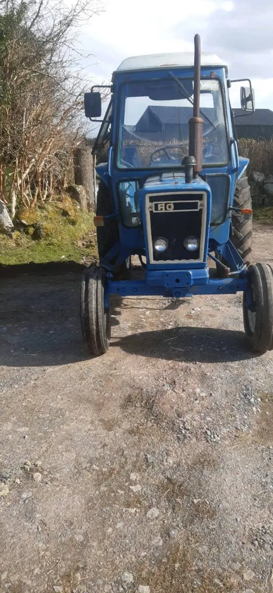 Ford 4600 Tractor - Image 2