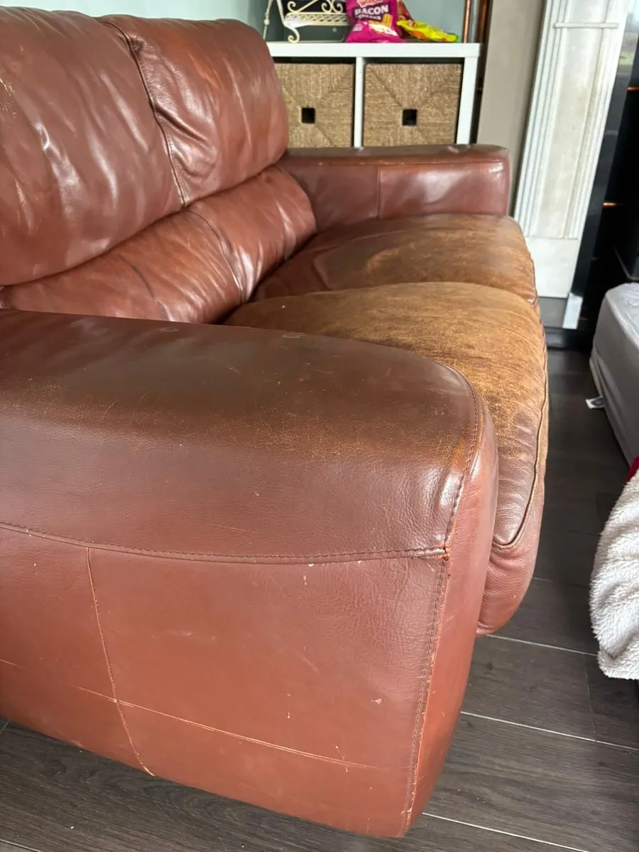 Couch - FREE - Image 2