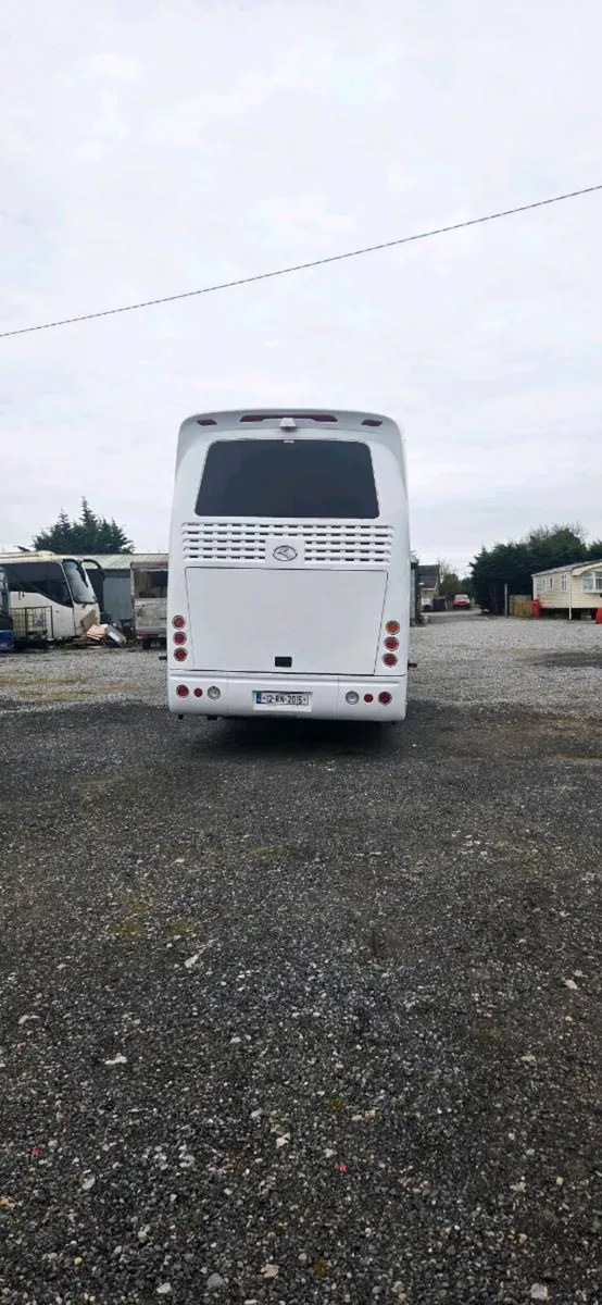 King long  53 seats - Image 4