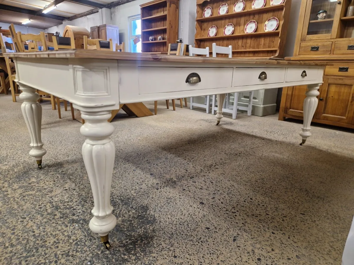 Large vintage farmhouse kitchen table - Image 2