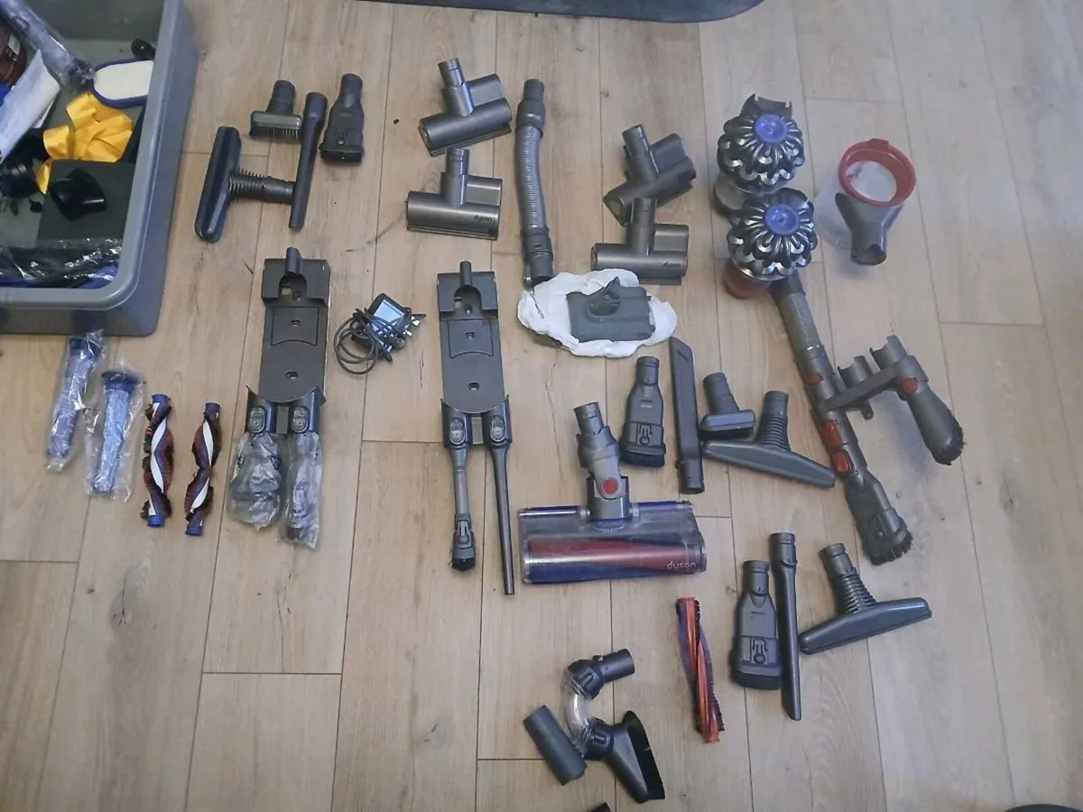 Dyson V6 parts - Image 1