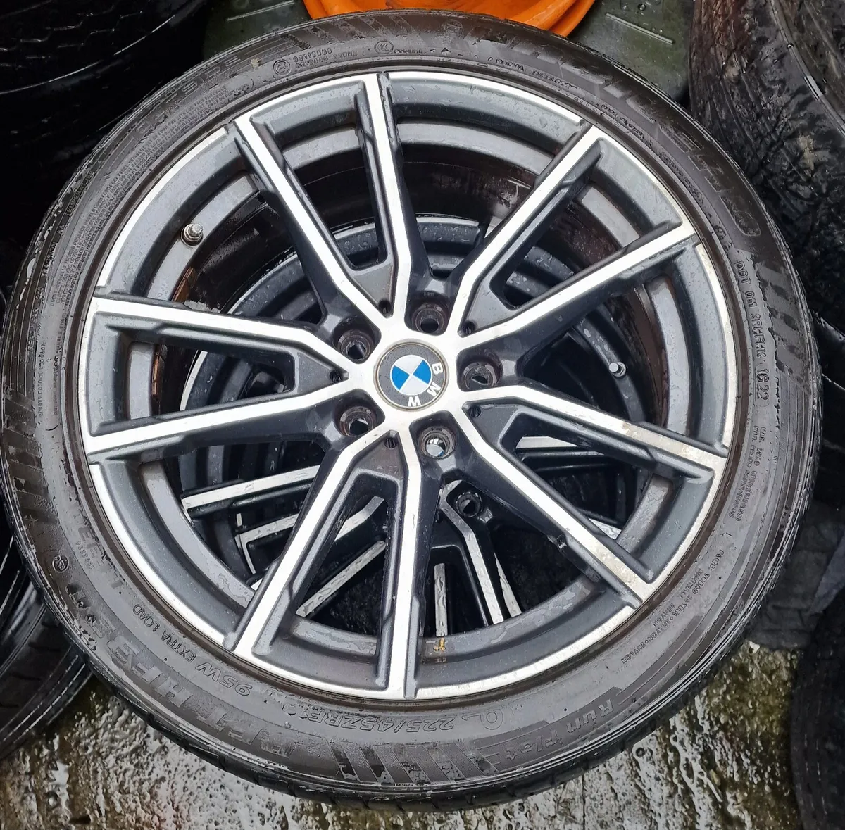 BMW 3 Series M-Sport 18" - Image 2