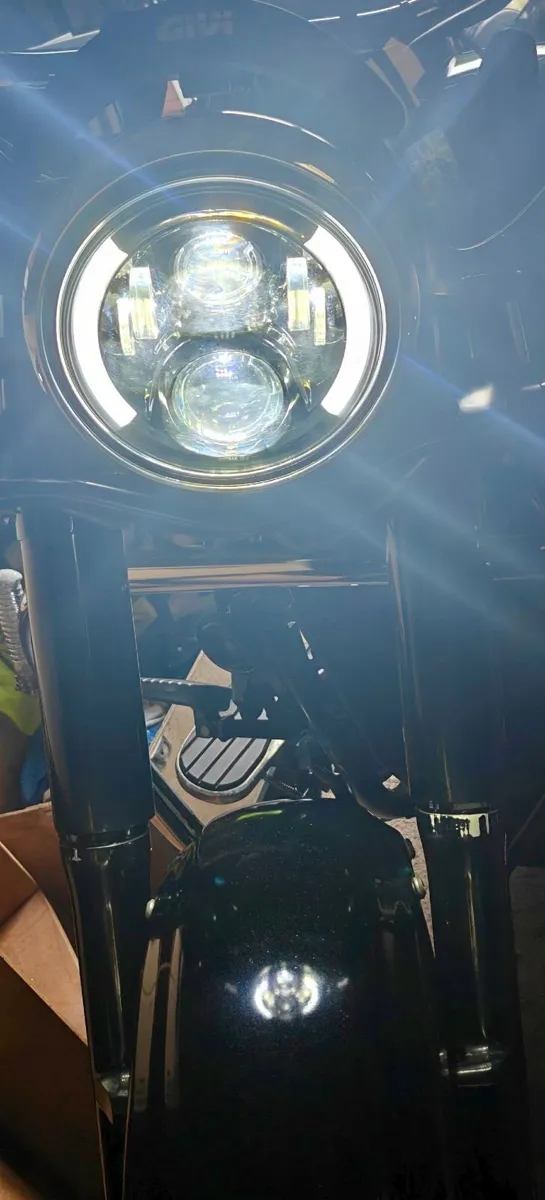 Kawasaki Vulcan 900 Classic 2015 - Image 3