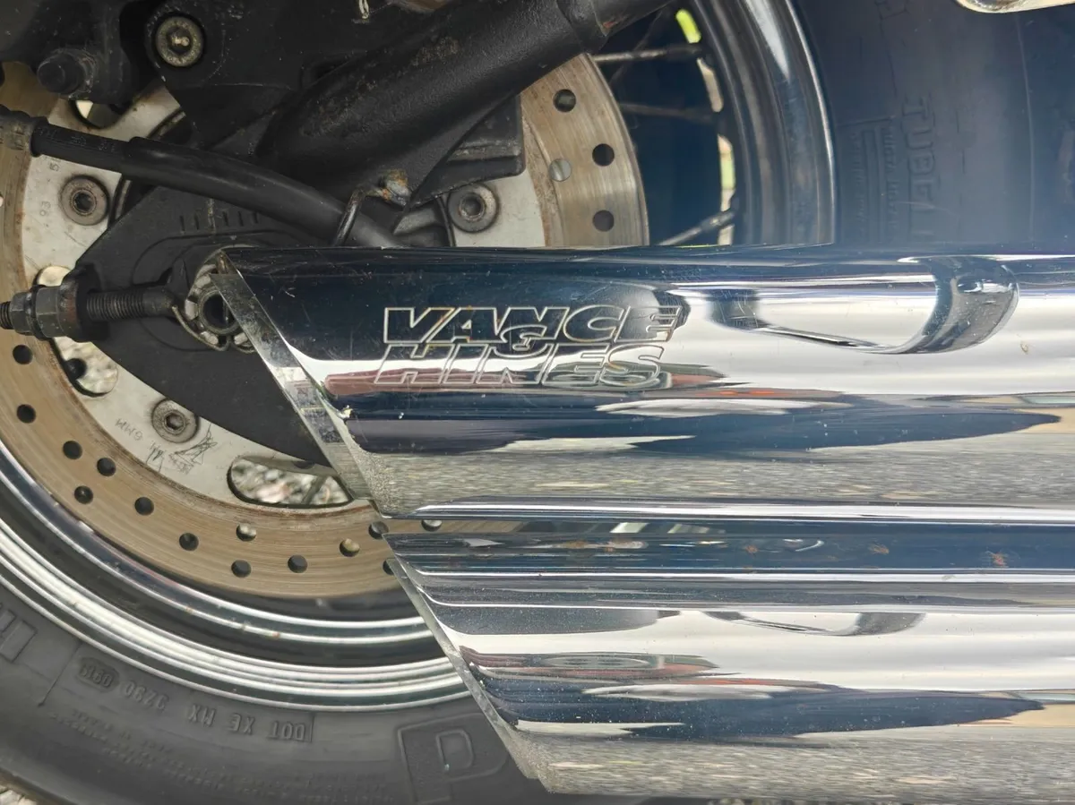 Kawasaki Vulcan 900 Classic 2015 - Image 4