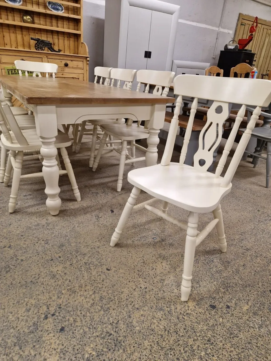Large vintage oak farmhouse table, 8 oak chairs - Image 2