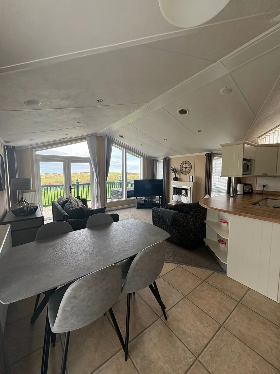 Willerby New Hampshire - Image 3