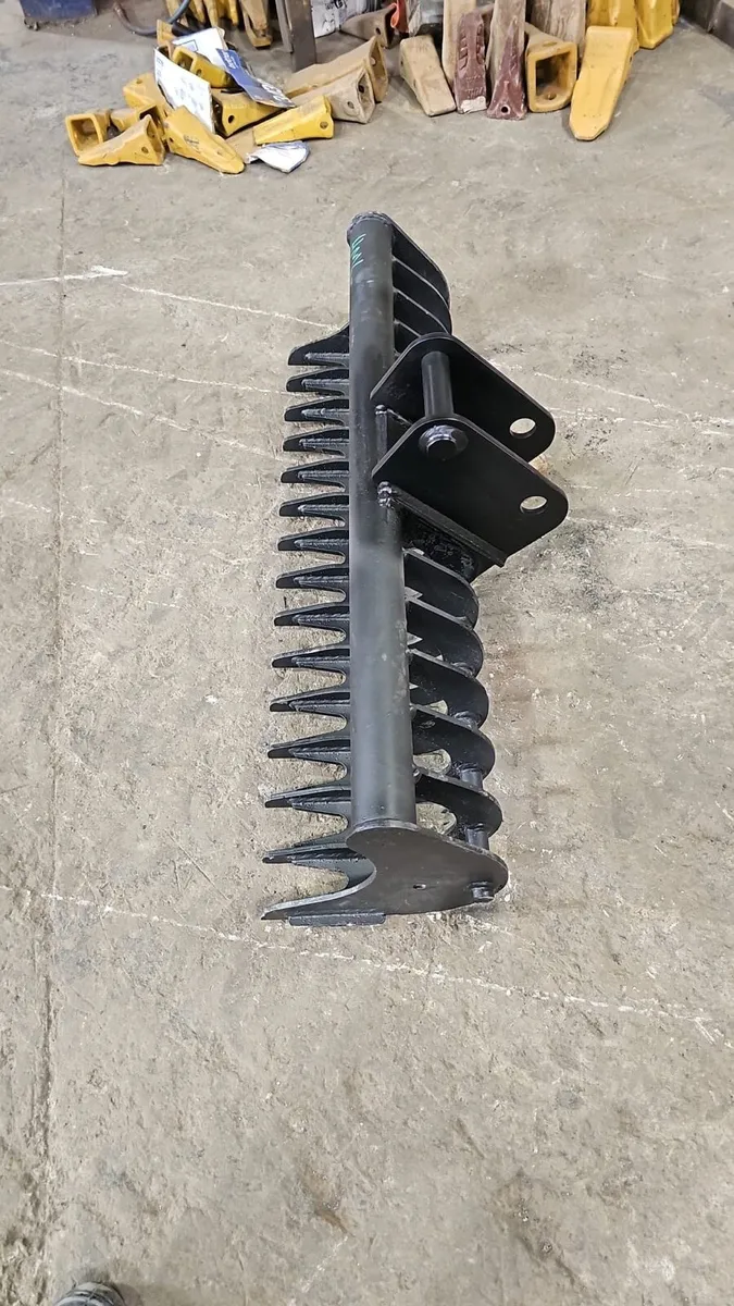 Mini Digger Self drive HIRE - Image 2