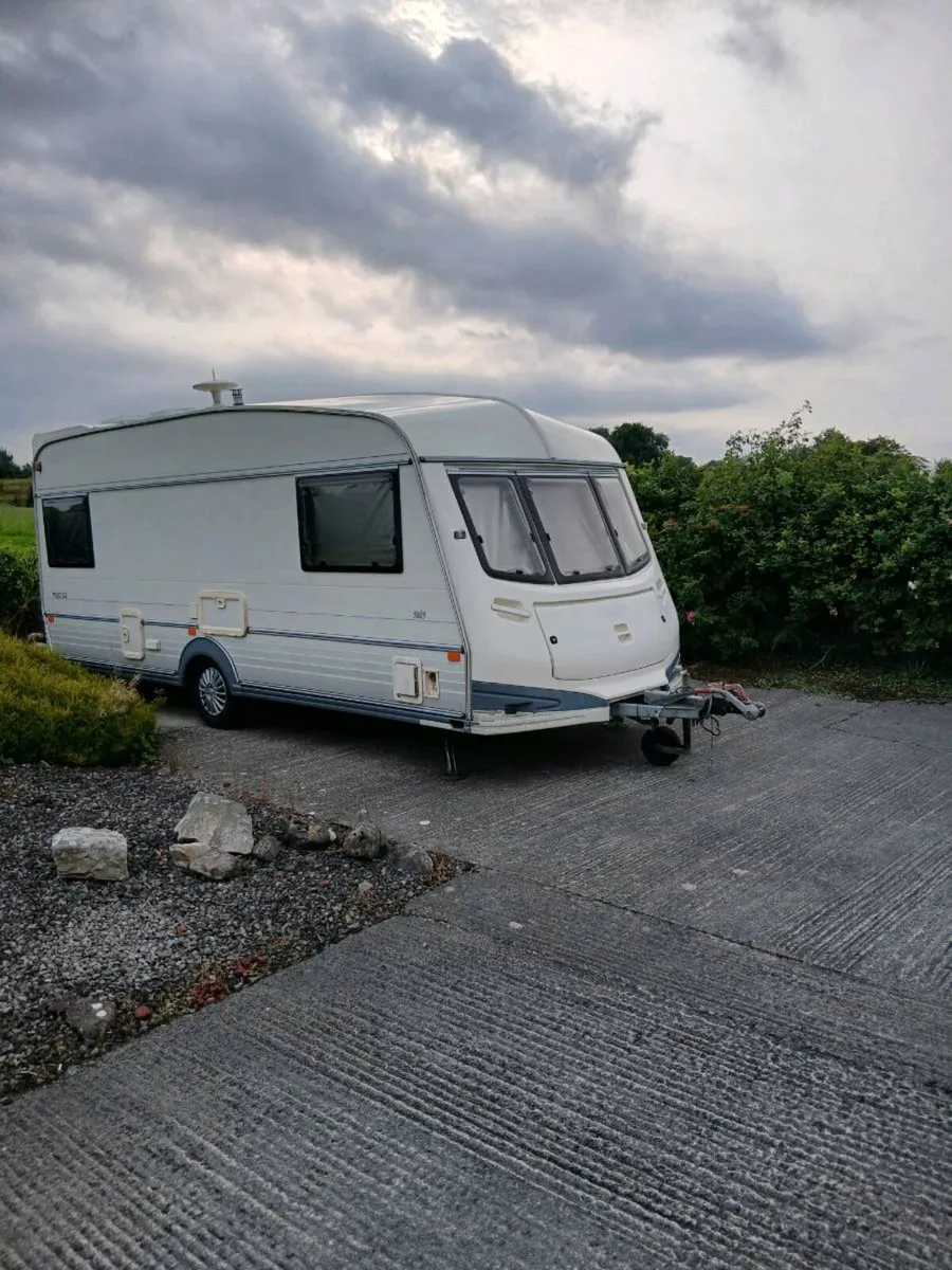 Prestige 5 berth - Image 1