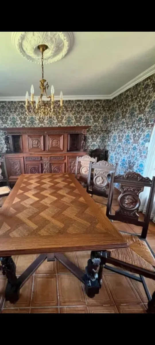 Wardrobe, table and chairs - Image 1
