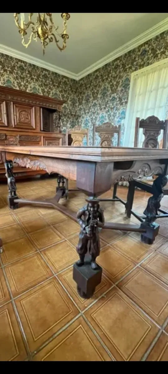 Wardrobe, table and chairs - Image 2