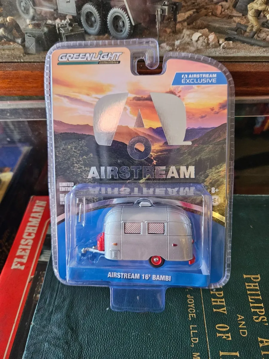 Corgi Greenlight Caravan