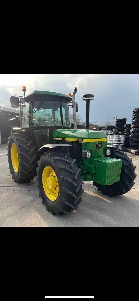 John Deere 2850 - Image 3