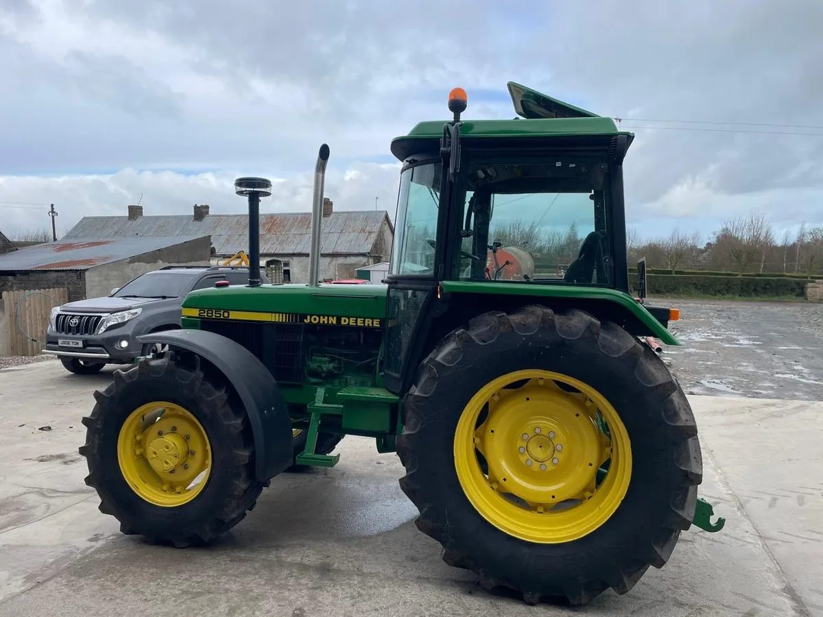 John Deere 2850 - Image 4