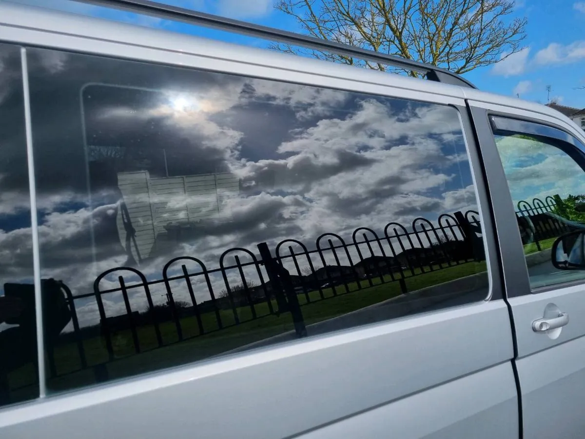 Vw transporter glass x2 - Image 2