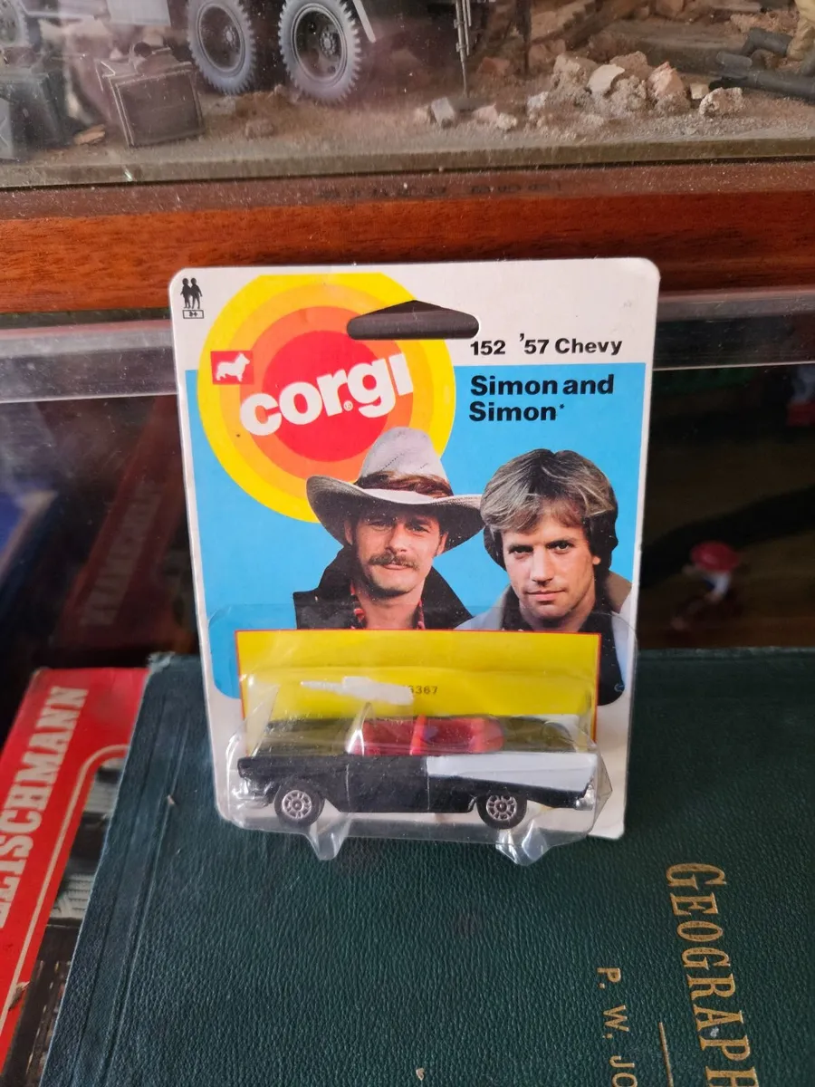 Corgi Simon and Simon
