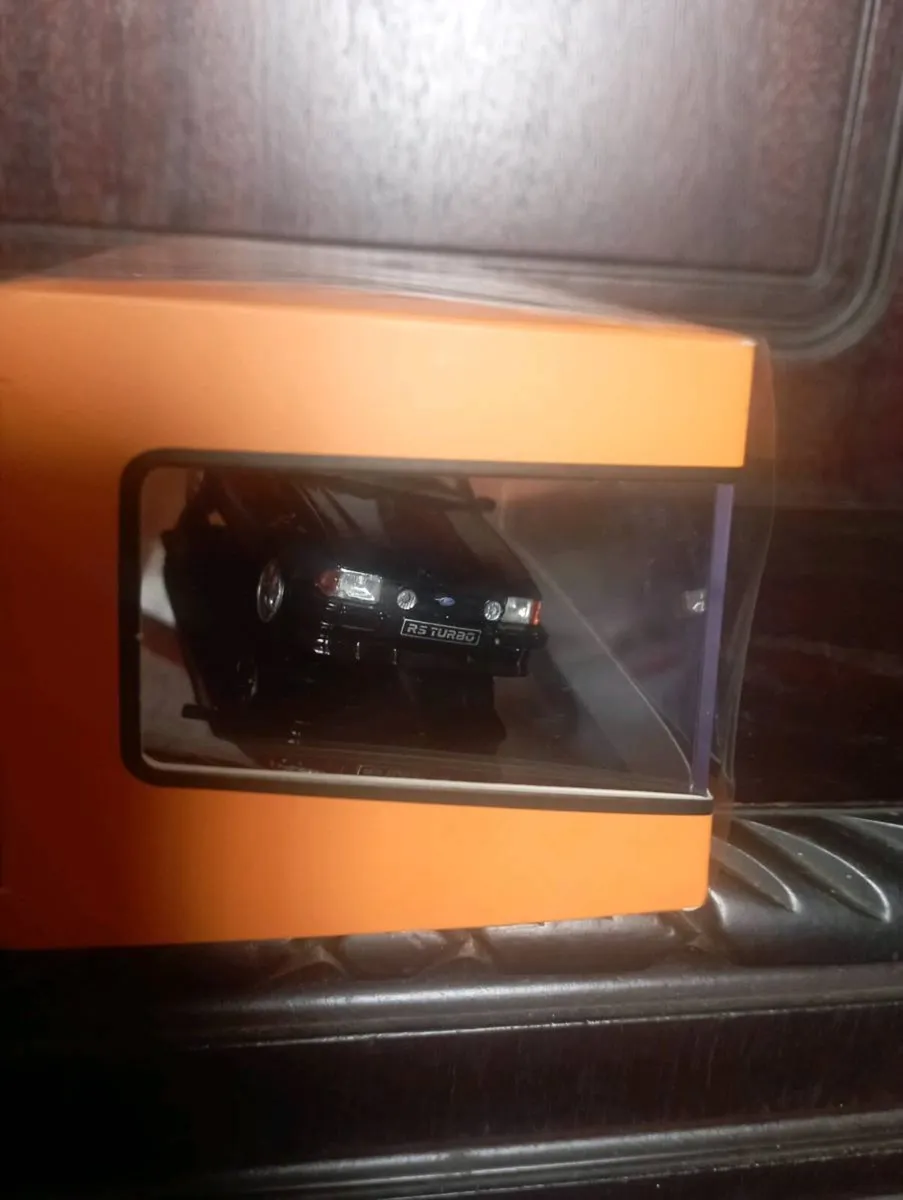 IXO 1984 FORD ESCORT MK3 RS TURBO  MODLE CAR. - Image 2