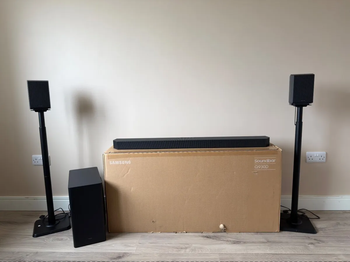 Samsung Q930D Dolby Atmos Soundbar (Like New)