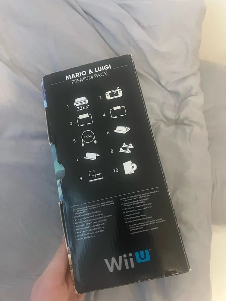 Wii U Bundle Mario & Luigi Premium pack Boxed + Games - Image 4