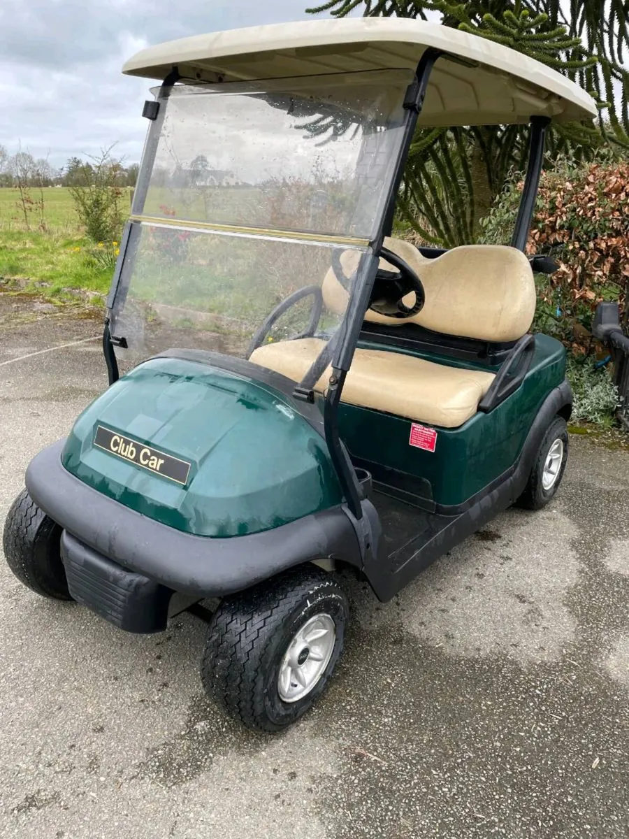 Club car golf buggy - Image 1