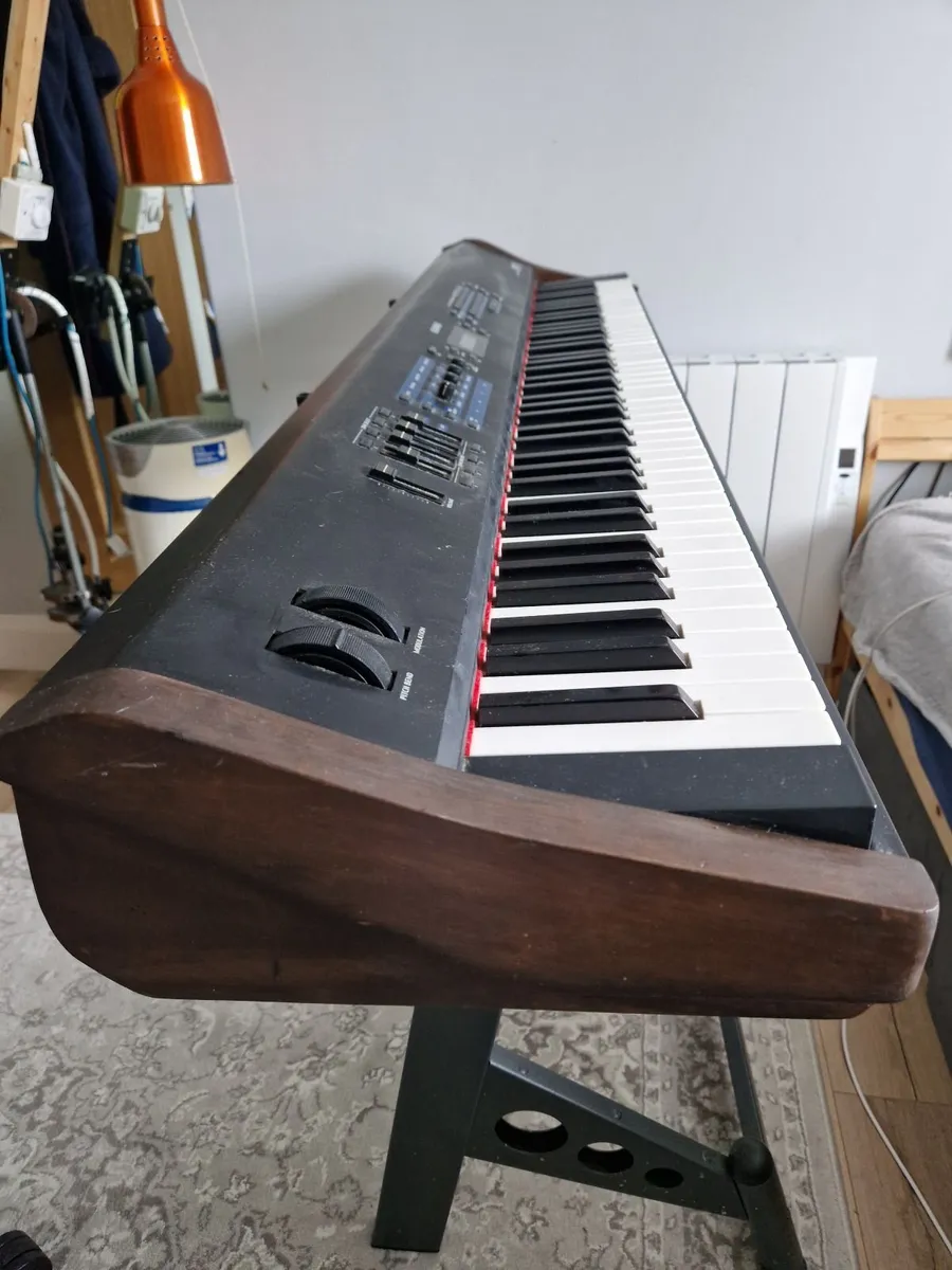 KAWI  MP 5 Stage piano - Image 2