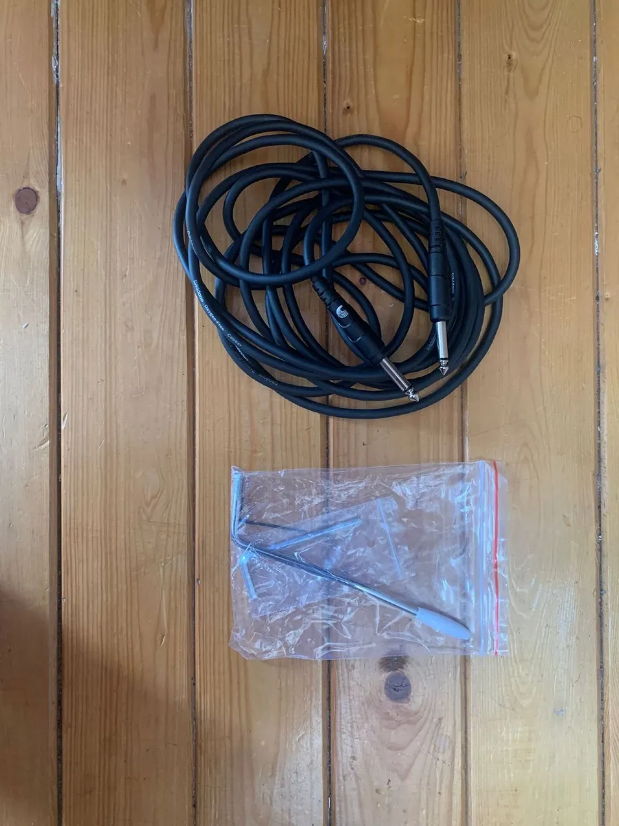 Electric guitar - Image 4