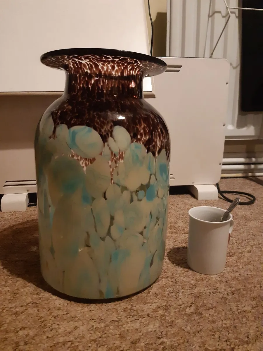 Large glass vase - Image 2