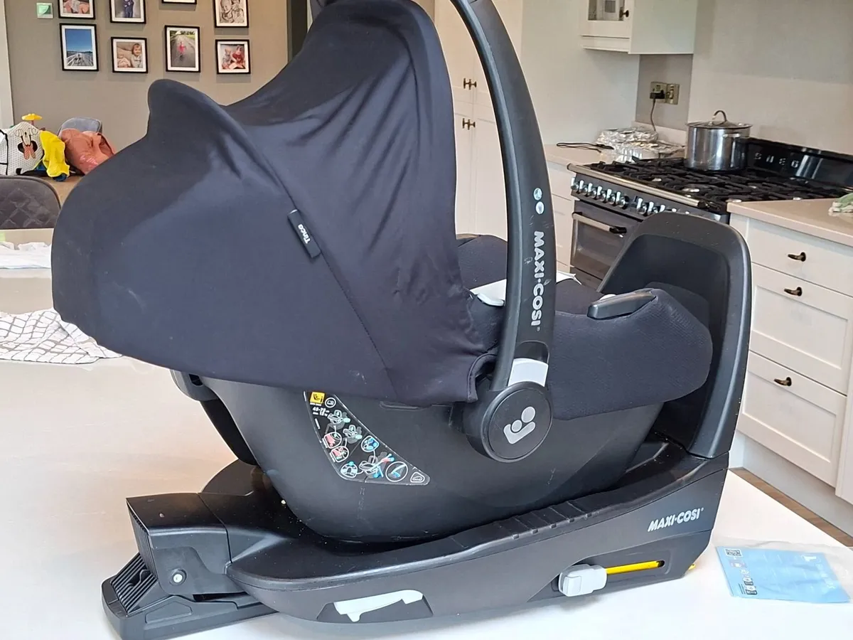 Baby car seat - Image 2