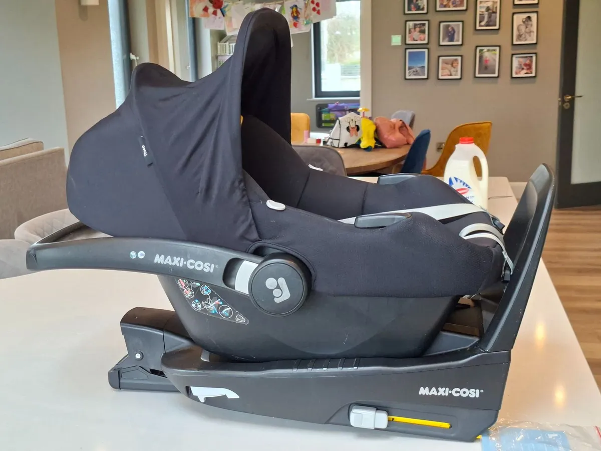Baby car seat - Image 4