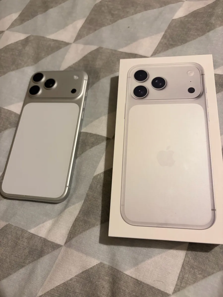 iPhone 17 pro max - Image 3