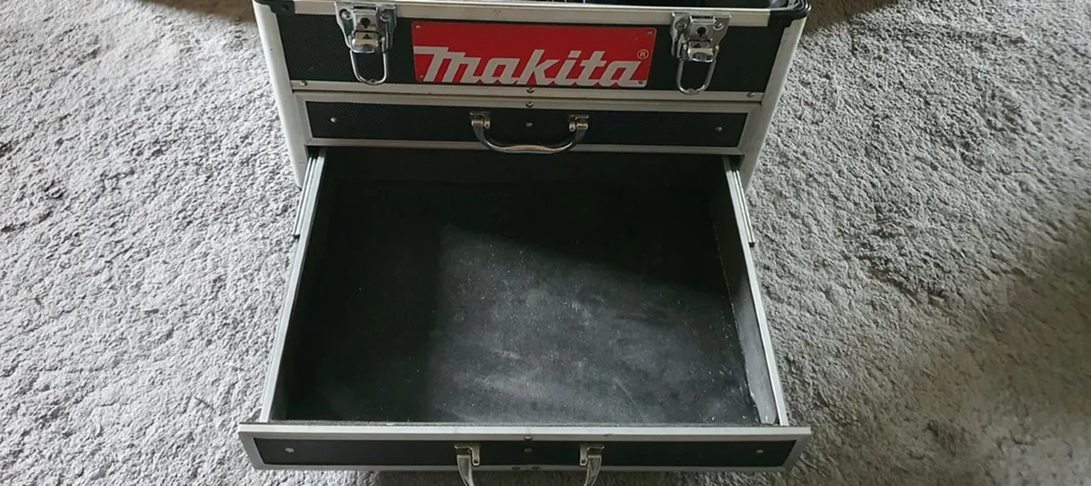 Makita Aluminium Carry Case + Hand Tools - Image 4