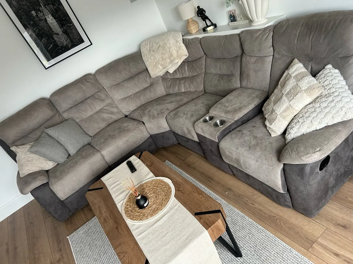 Great corner L couch