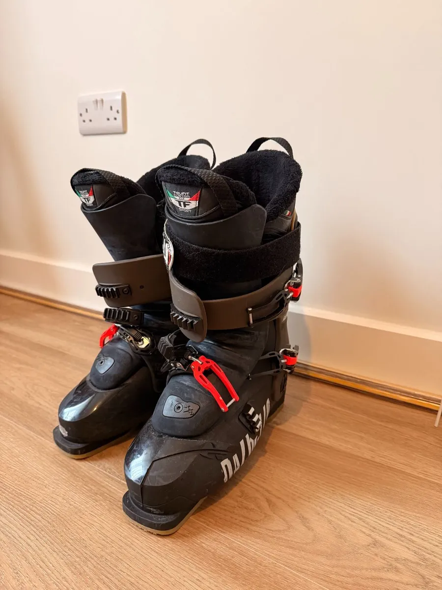 Dalbello Rampage ski boots, size 46 - Image 1
