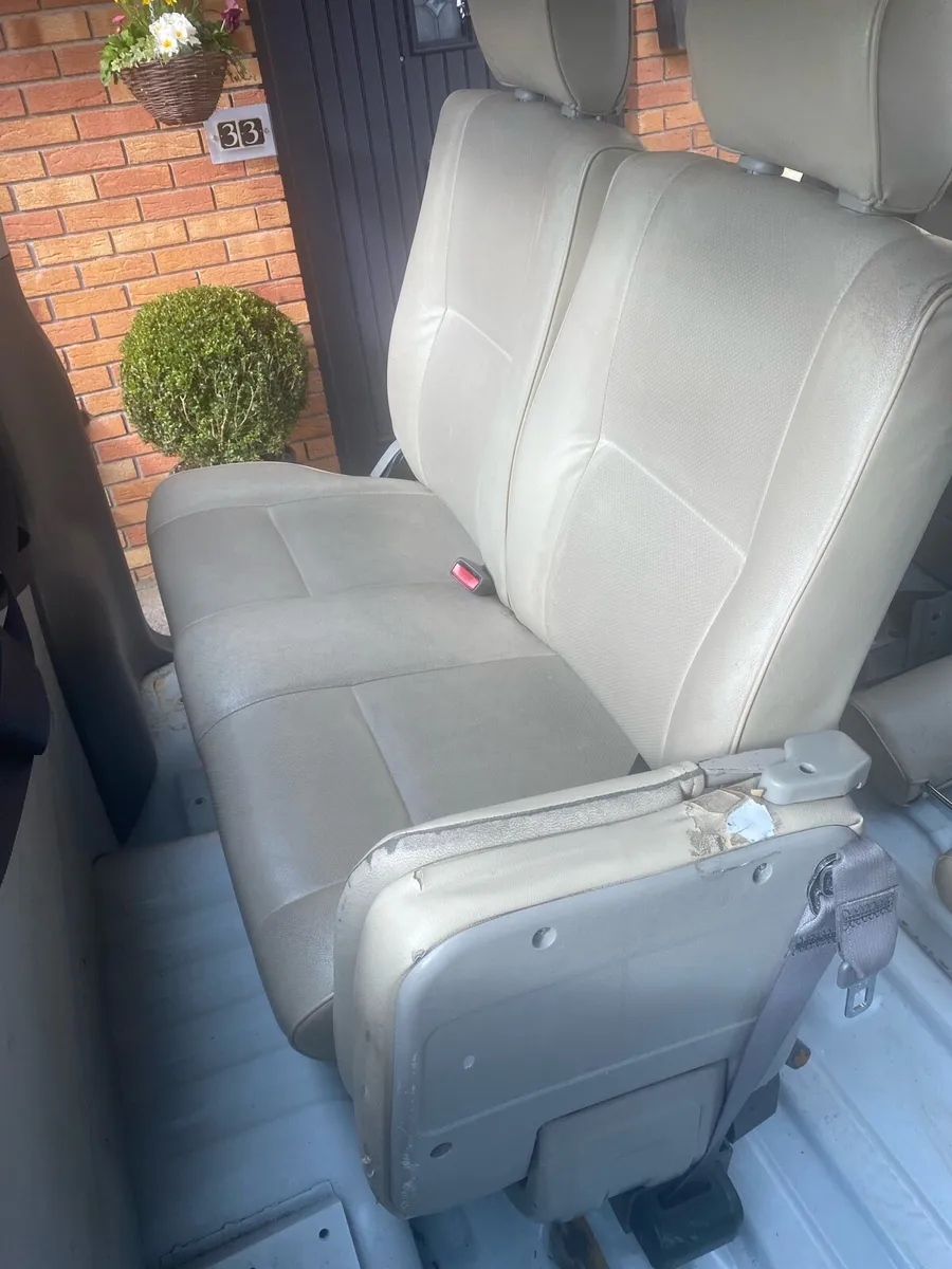 Nissan caravan nv350 seats with mounting brackets - Image 3