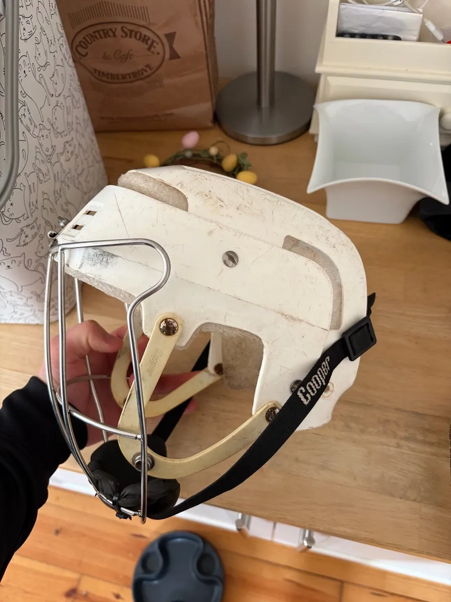 Canadien (cooper) Helmet - Image 2