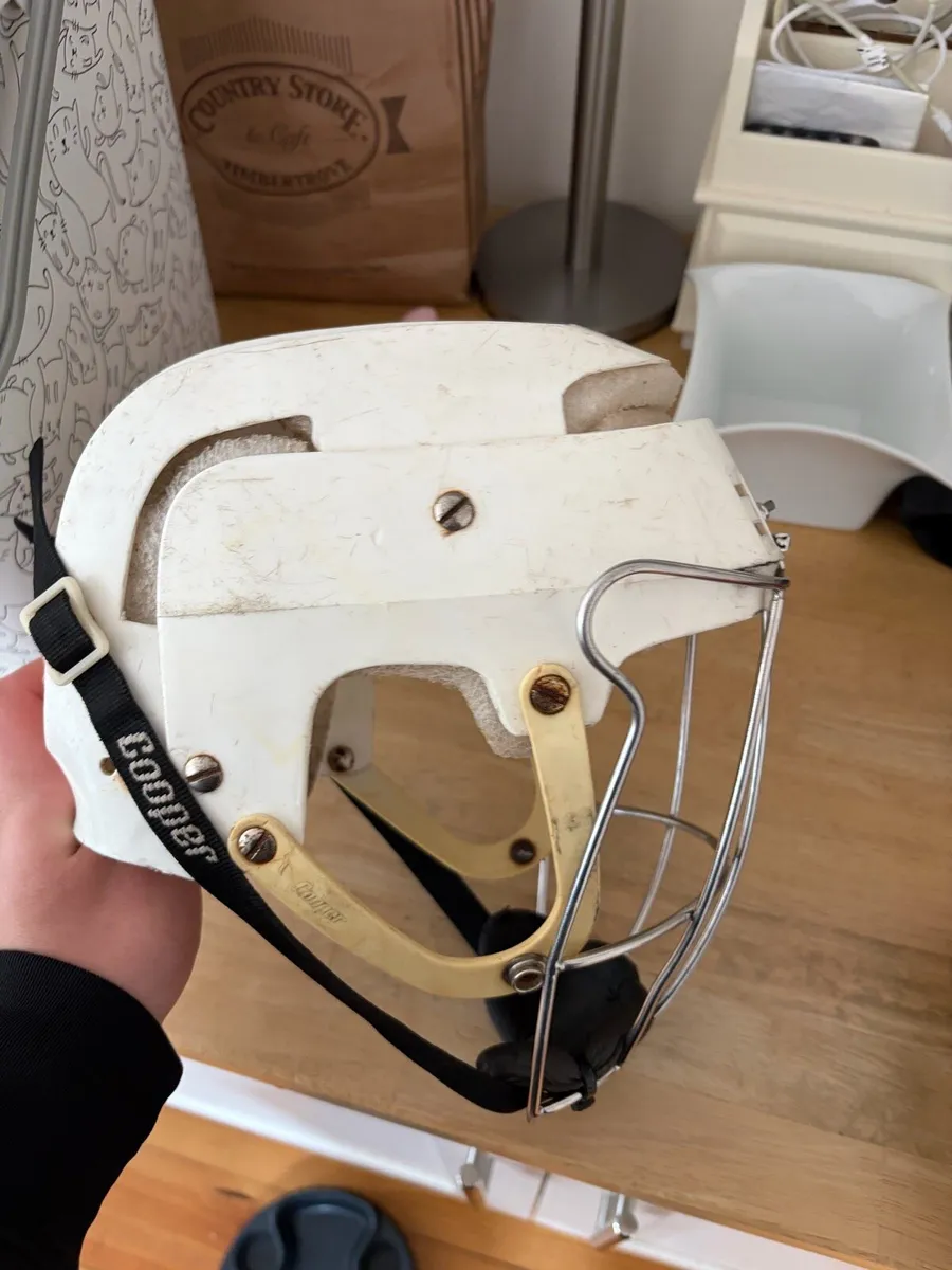 Canadien (cooper) Helmet - Image 3