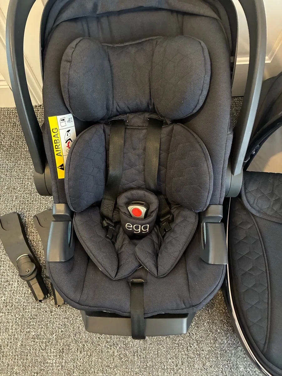 Egg 2 all parts travel system - Image 4