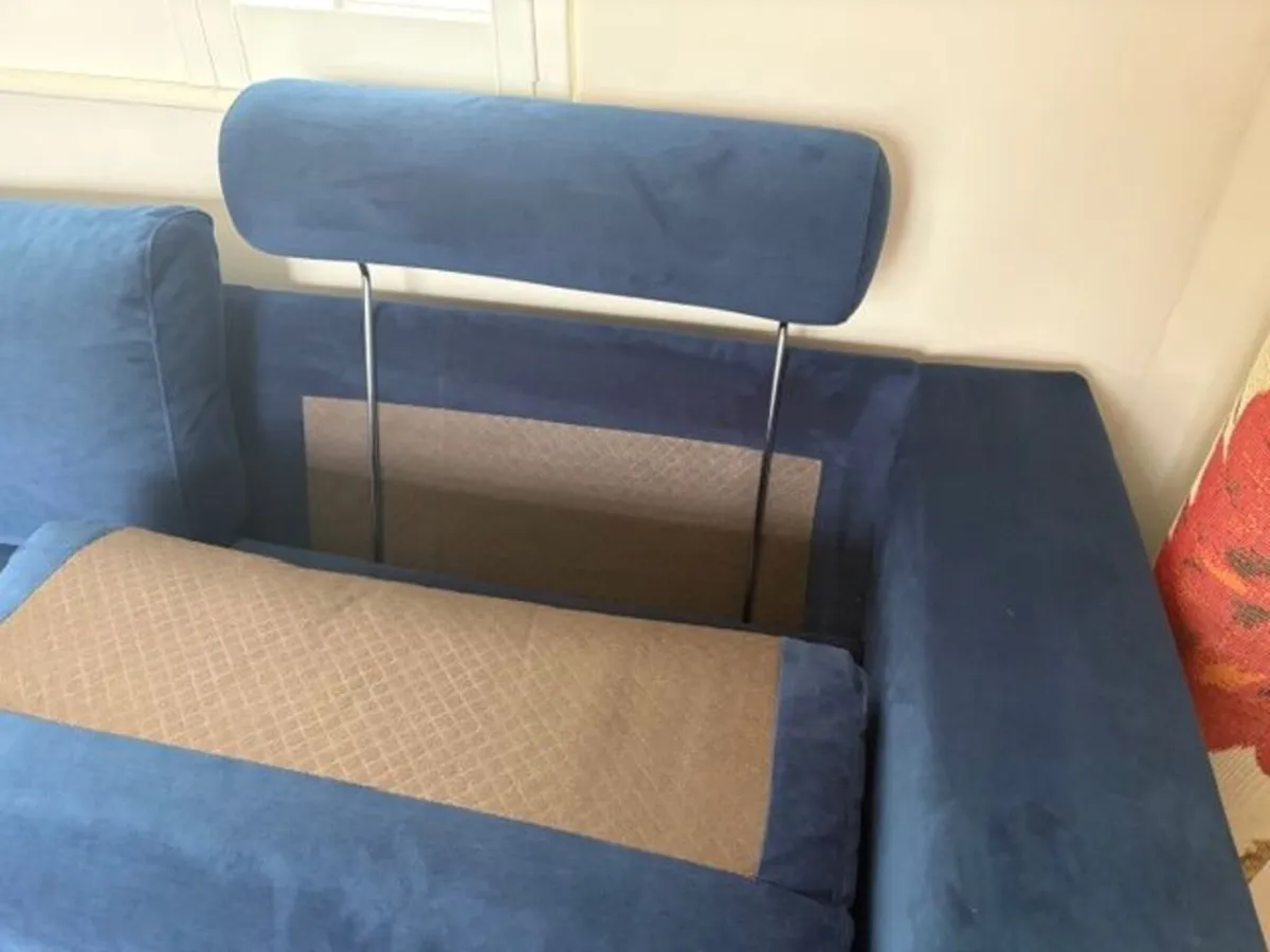 Three seater sofa with extended foot rest - Image 2