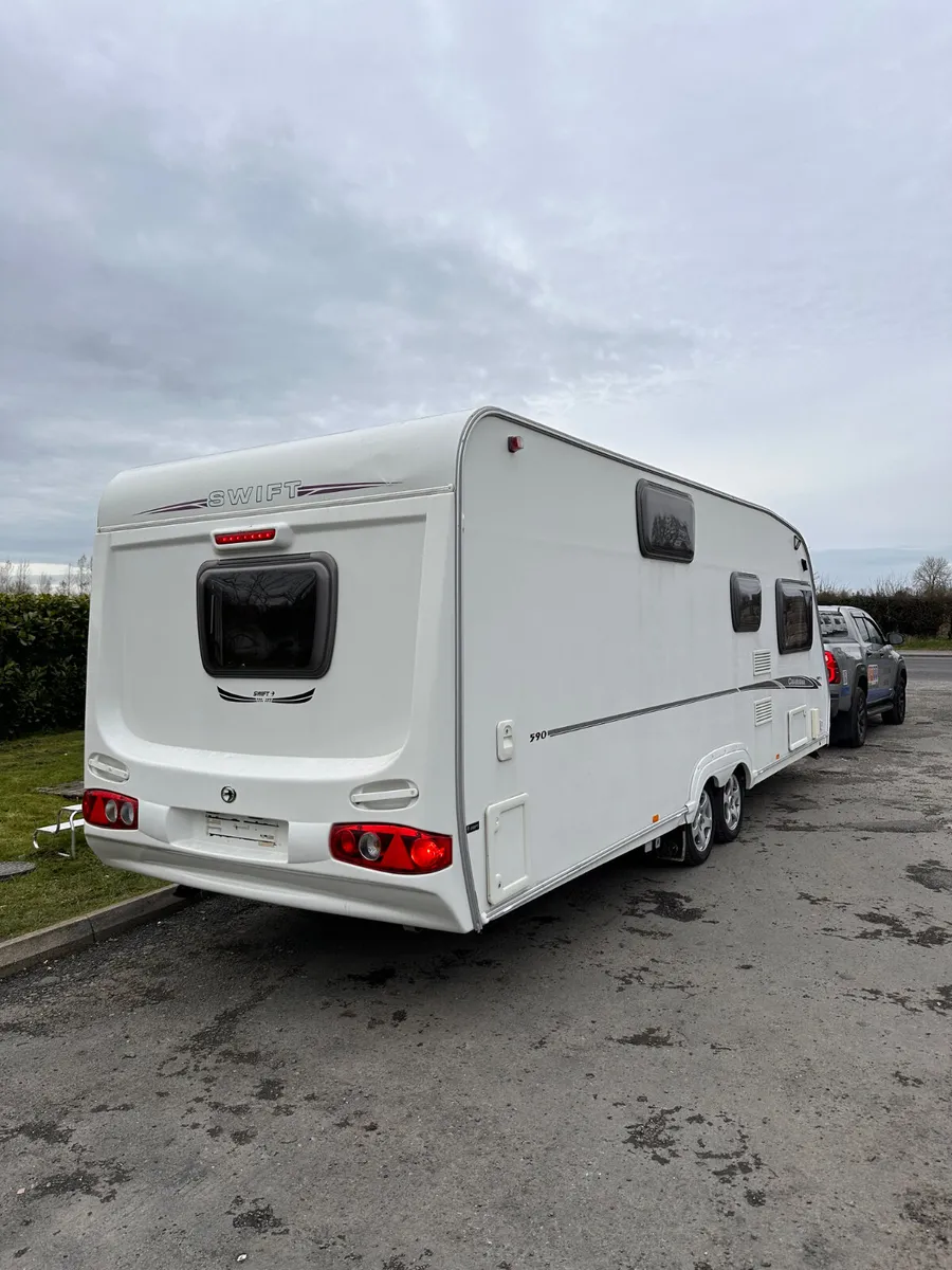 ✨STUNNING SWIFT CHARISMA 6 BERTH✨ - Image 2