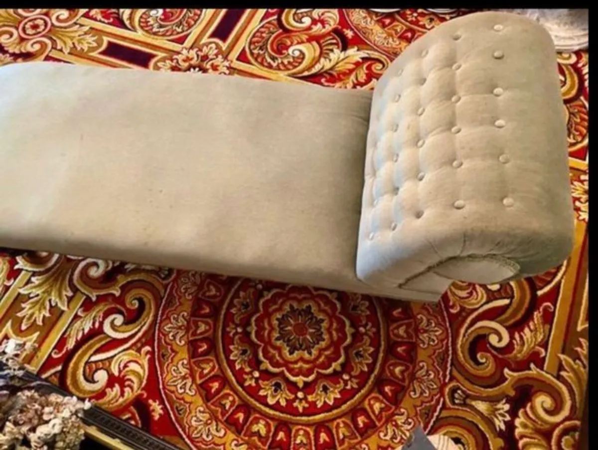 Chaise lounge - Image 1