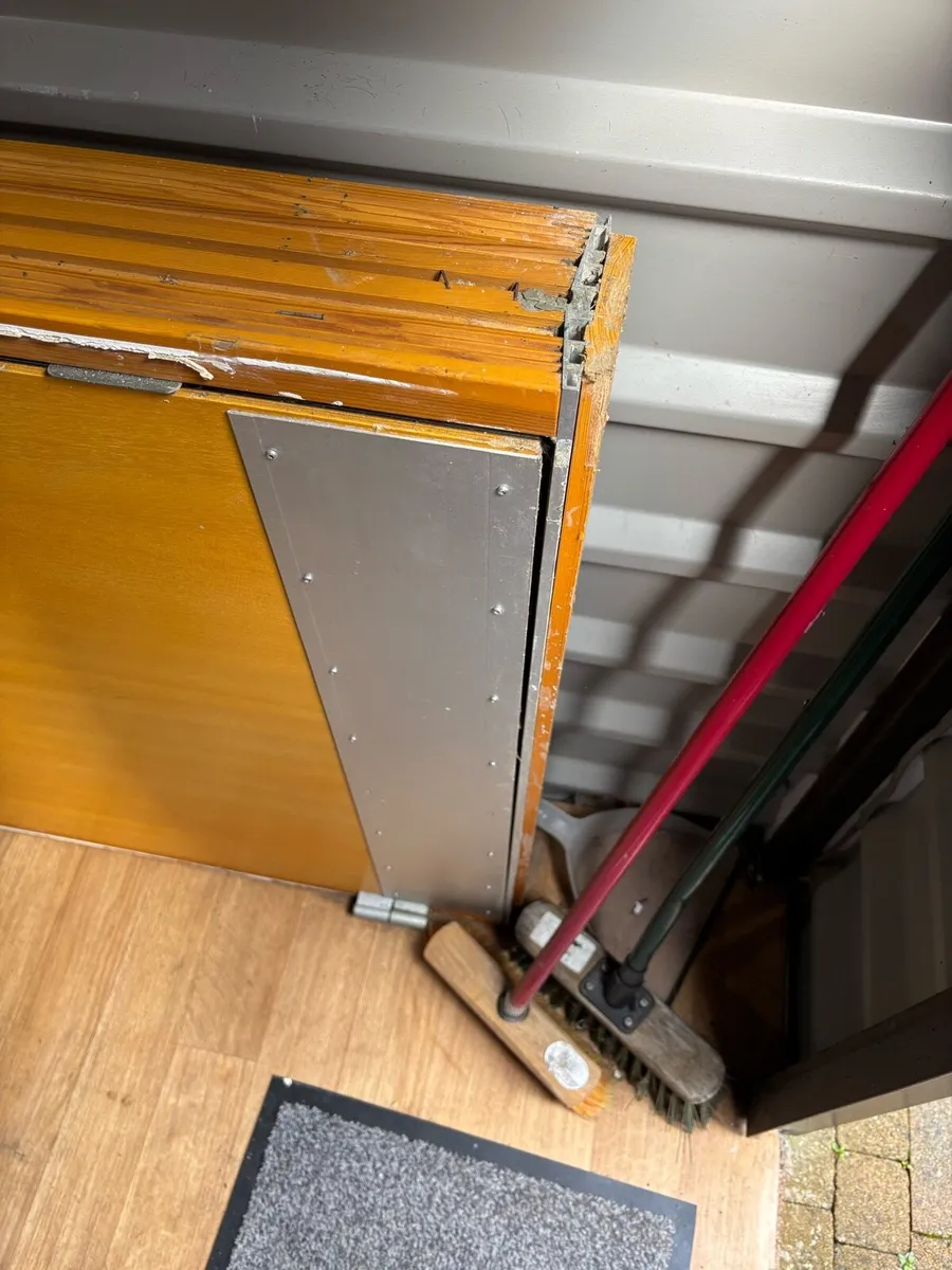 Front/back door with frame - Image 4