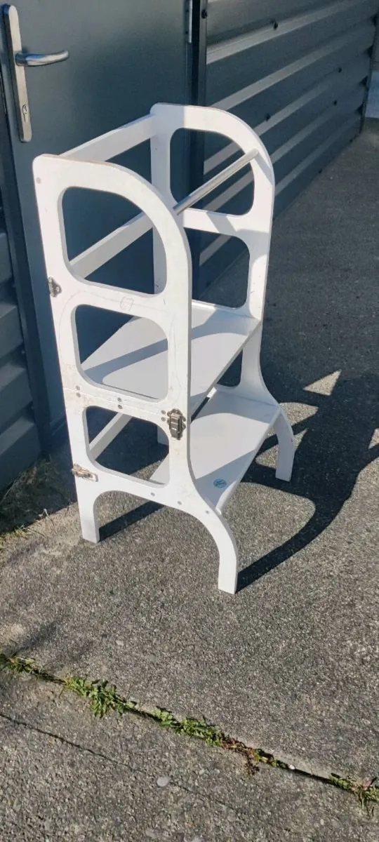 Kitchen Helper - Image 1