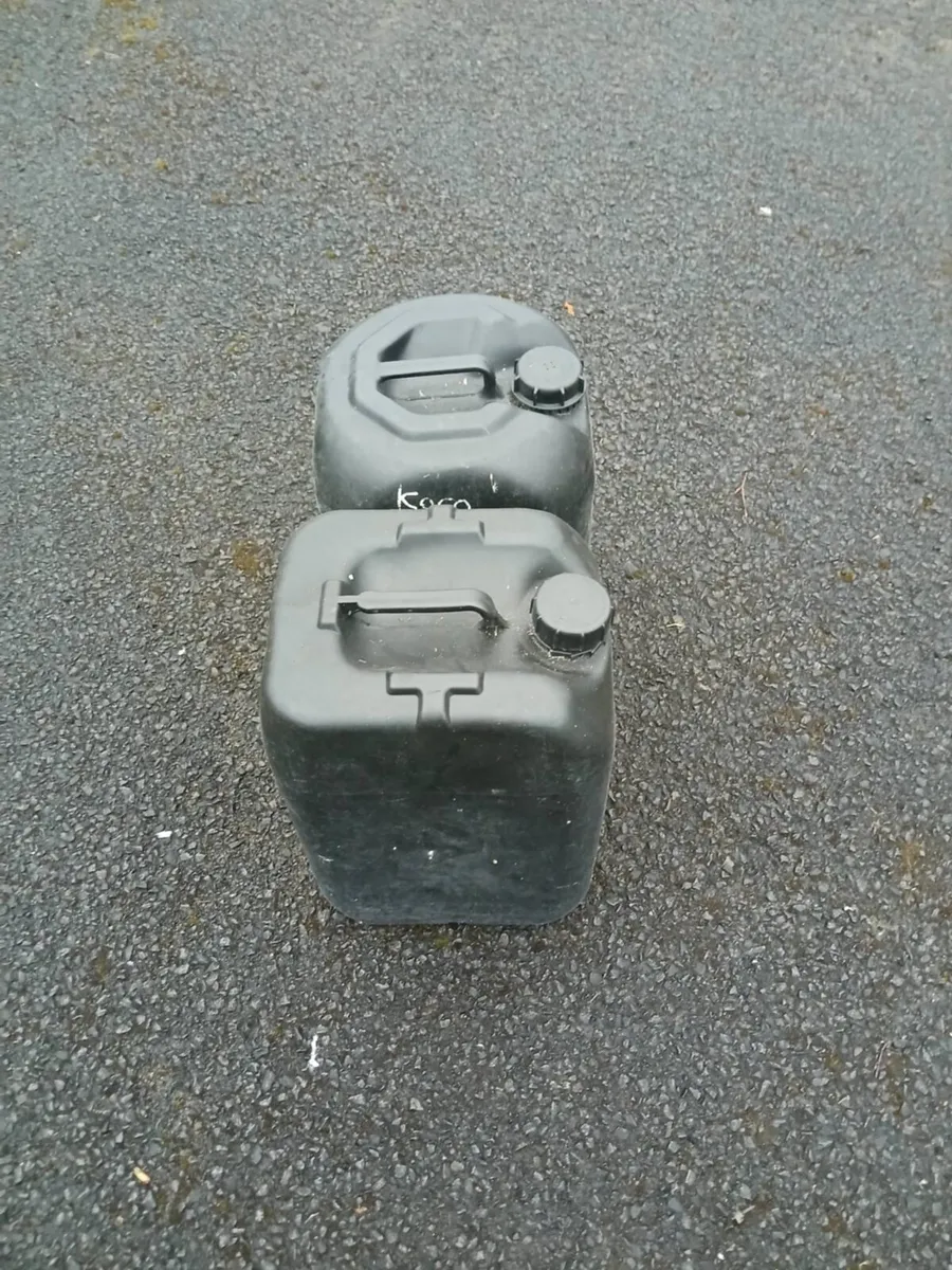 Empty Kerosene oil drum - Image 2