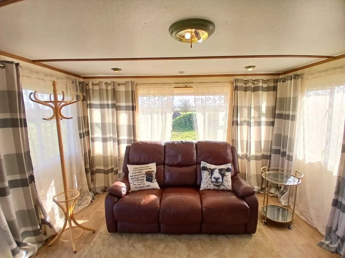 Mobile home - Image 1