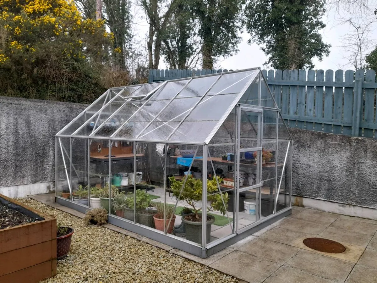 12' x 8' GREENHOUSE - Image 1
